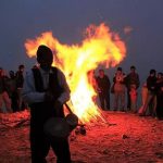 به رقص و شادی در تاریخ چله تابستان و جشن‌های فراوان