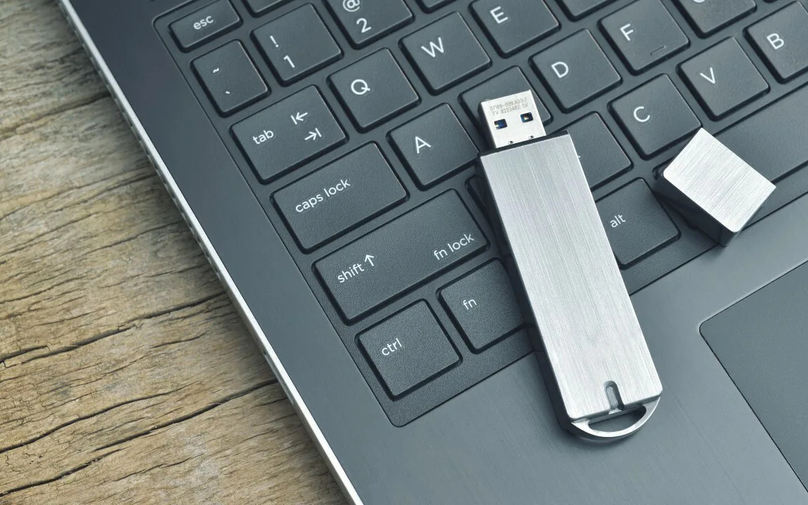 آموزش اجرای ویندوز از طریق یک فلش USB