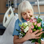 تعبیر خواب عیادت مرده از مریض برای زن متاهل و باردار و دختر مجرد از روانشناسی