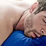 تعبیر خواب دیدن آب دهان مرده برای زن متاهل و باردار و دختر مجرد از روانشناسی