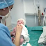 تعبیر خواب قابلگی برای زن متاهل و باردار و دختر مجرد از روانشناسی