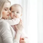 تعبیر خواب نوزاد در بغل داشتن برای زن متاهل و باردار و دختر مجرد از روانشناسی