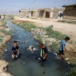 تعبیر خواب افتادن در جوی فاضلاب برای زن متاهل و باردار و دختر مجرد از روانشناسی