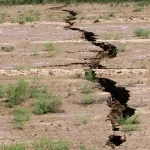 تعبیر خواب دیدن شکافتن زمین برای زن متاهل و باردار و دختر مجرد از روانشناسی