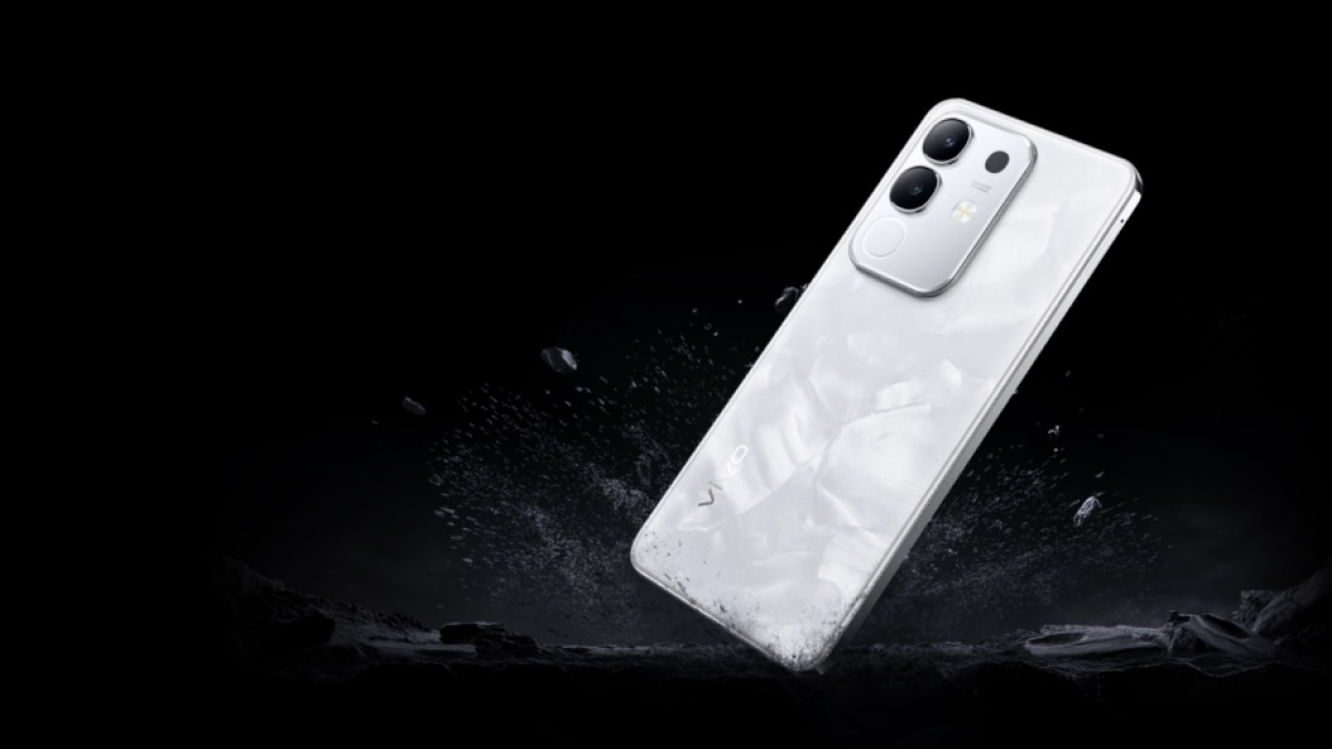 گوشی Vivo Y300t با نمایشگر ۱۲۰ هرتزی و باتری ۶۵۰۰ میلی‌آمپری معرفی شد