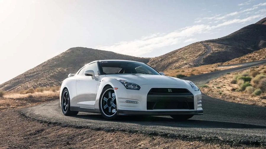نیسان به ۱۸ سال فروش GT-R خاتمه داد