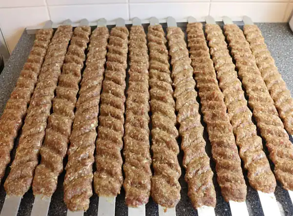 تعبیر خواب سیخ کباب برای زن متاهل و باردار و دختر مجرد از روانشناسی