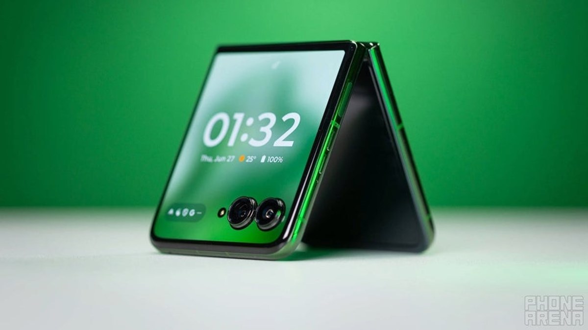 موتورولا گوشی Razr+ جدید را با طراحی تاشو و مشخصات چشمگیر رونمایی می‌کند
