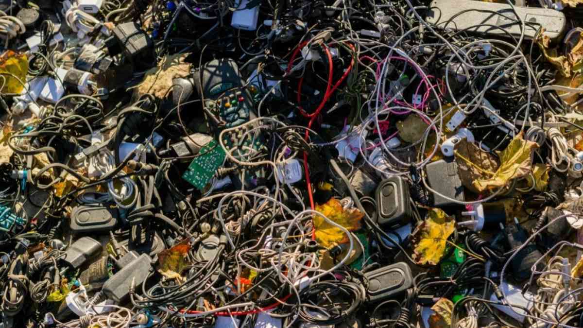 سامسونگ و ال‌جی از دولت هند به دلیل هزینه‌های بازیافت الکترونیکی شکایت کردند