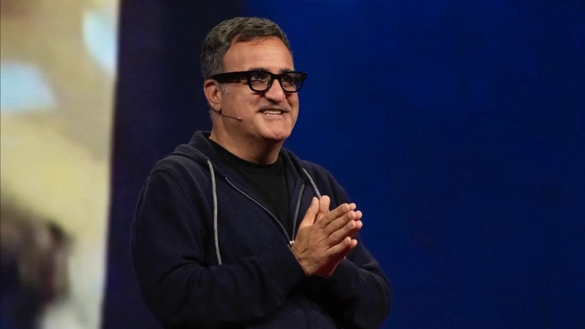 عینک هوشمند گوگل در یک رویداد TED به نمایش درآمد