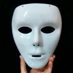تعبیر خواب نقاب سفید برای زن متاهل و باردار و دختر مجرد از روانشناسی