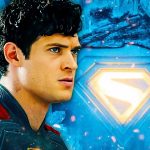 دیوید کورنسوت در تصویر جدید فیلم Superman استوار در قلعه تنهایی ایستاده است