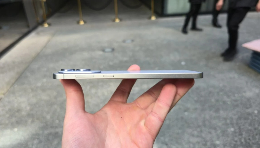 گوشی Galaxy S25 Edge با وجود طراحی باریک، به‌راحتی قابل تعمیر است