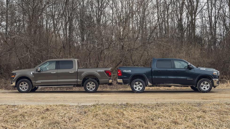 رقابت غول‌ها: مقایسه فورد F-150 مدل ۲۰۲۵ و رم ۱۵۰۰ مدل ۲۰۲۵