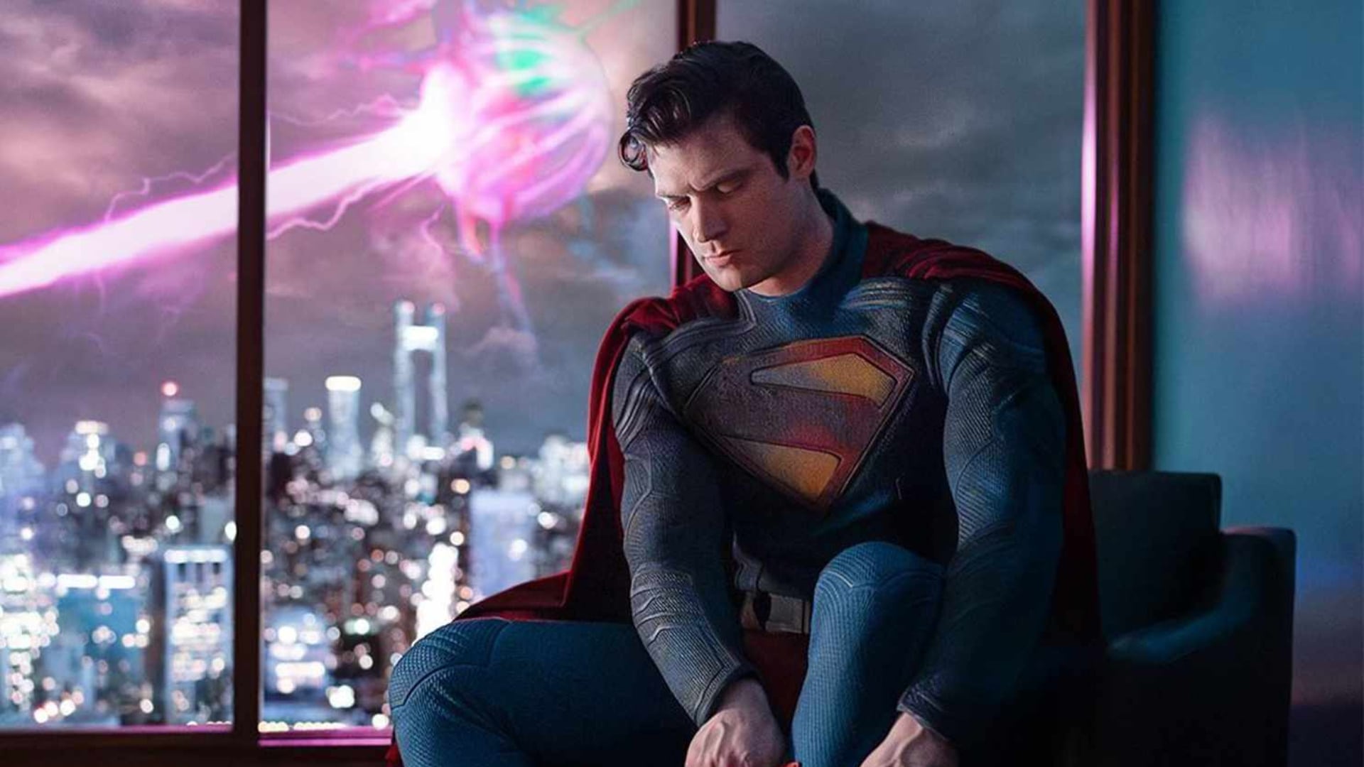 پوستر بین‌المللی فیلم Superman منتشر شد
