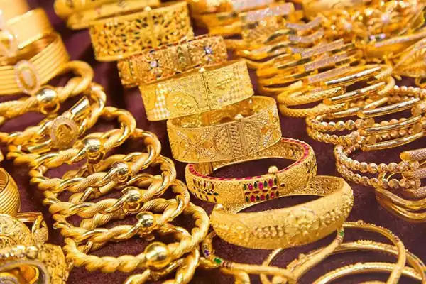 تعبیر خواب طلا خریدن برای زن + زن متاهل و باردار و دختر مجرد از روانشناسی