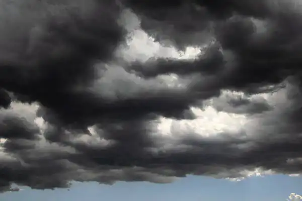 تعبیر خواب ابر سیاه برای زن متاهل و باردار و دختر مجرد از روانشناسی
