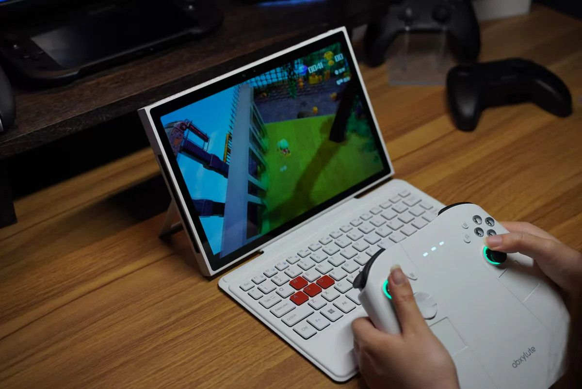 کنسول دستی Abxylute 3D One تجربه‌ای سه‌بعدی از بازی‌های مشهور ارائه می‌دهد
