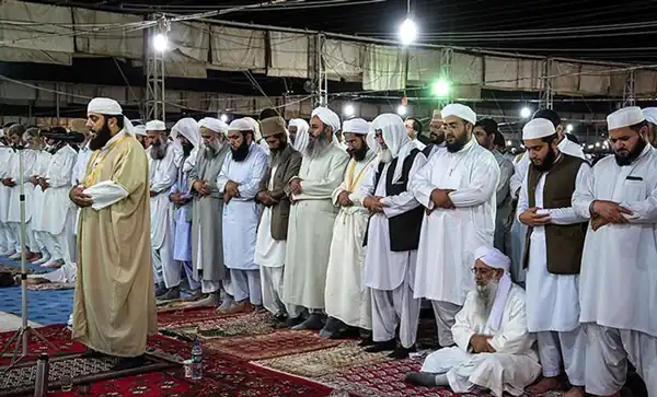 تعبیر خواب نماز خواندن اهل سنت برای زن متاهل و باردار و دختر مجرد از روانشناسی