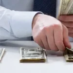 تعبیر خواب ثروتمند شدن پدر برای زن متاهل و باردار و دختر مجرد از روانشناسی