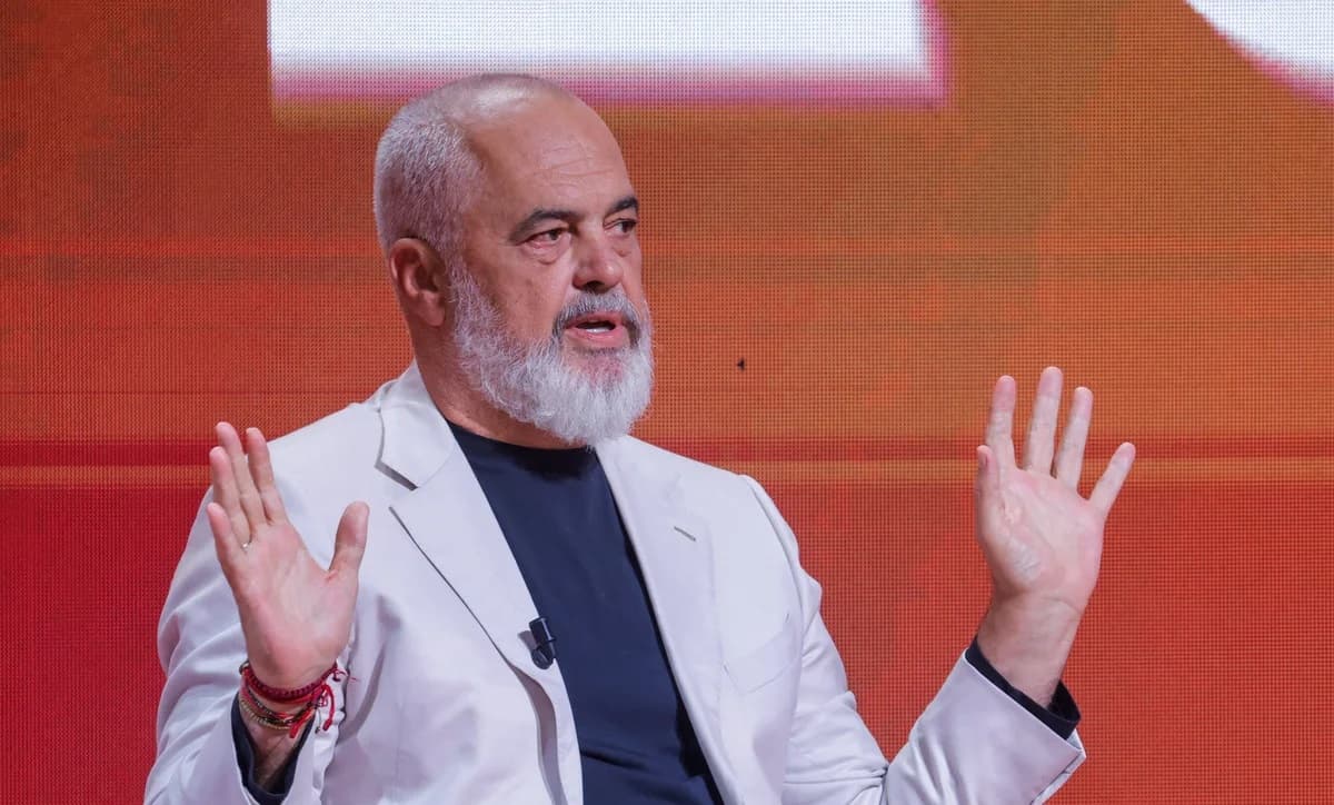 نخست‌وزیر آلبانی می‌گوید کابینه جدیدش یک وزیر هوش مصنوعی برای مبارزه با فساد دارد