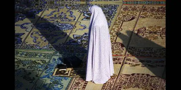 تعبیر خواب نماز خواندن دختر مجرد برای زن متاهل و باردار و دختر مجرد از روانشناسی
