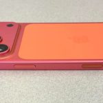 تغییر رنگ عجیب آیفون ۱۷ پرو ؛ مدل نارنجی به رنگ صورتی در میآید