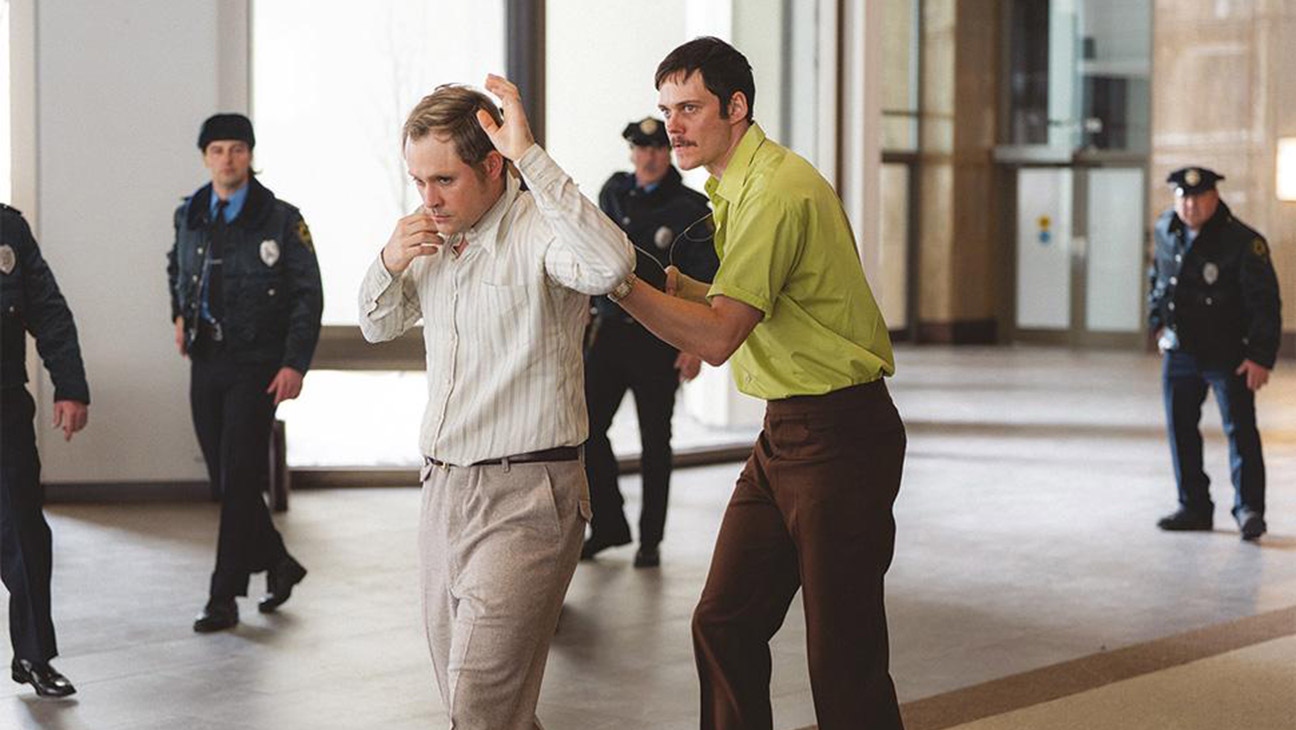 اولین تیزر فیلم Dead Man’s Wire با بازی بیل اسکاشگورد منتشر شد