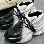 تعبیر خواب گم شدن کفش و دنبالش گشتن + امام صادق و زن متاهل و گم شدن لنگه کفش