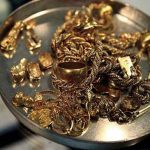 تعبیر خواب پلاک طلای شکسته + دختر مجرد و زن متاهل و گردنبند طلا شکسته