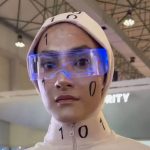 آبروریزی در نمایشگاه فناوری کیش اینوکس؛ انسان را به جای ربات معرفی کردند