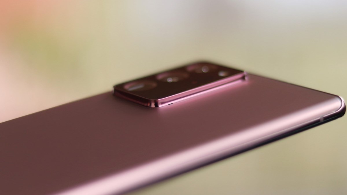 چگونه گلکسی نوت ۲۰ اولترا هنوز هم از تمام گوشی‌های پرچمدار سامسونگ برتر است؟