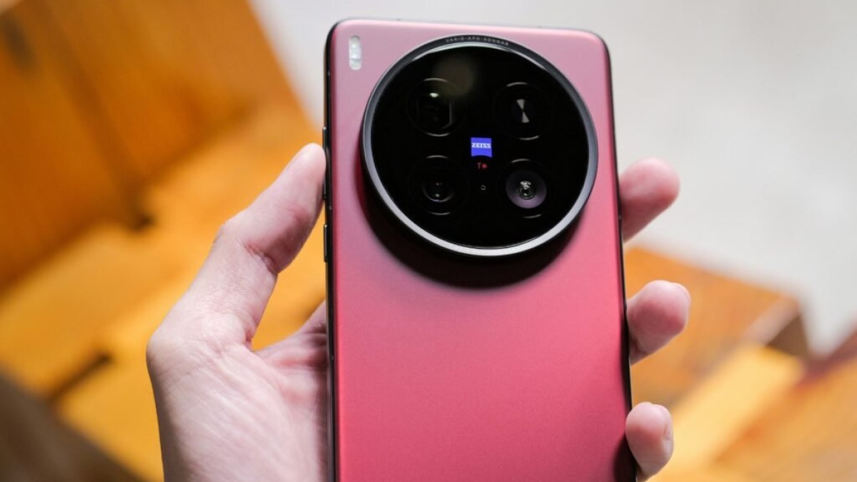 نسخه جهانی ویوو ایکس ۳۰۰ اولترا رؤیت شد ؛ آغاز شمارش معکوس برای عرضه جهانی