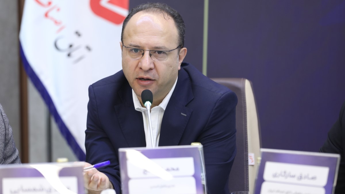 نشست «حق بیمه اجباری؛ چالشی در مسیر اقتصاد دیجیتال» با حضور نمایندگان صنفی و مدیرعاملان اسنپ و تپسی برگزار شد