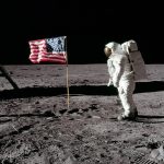 رئیس ناسا به ادعای کیم کارداشیان درباره جعلی بودن فرود بر ماه واکنش نشان داد