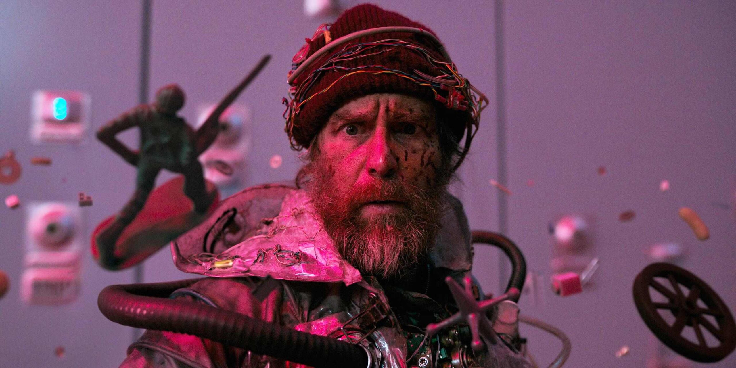 تریلر فیلم Good Luck, Have Fun, Don’t Die منتشر شد | بازگشت گور وربینسکی با یک اکشن آخرالزمانی و عجیب