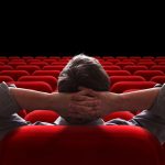 چگونه از تماشای فیلم بیشترین لذت را ببریم؟ ۱۰ نکته که باید رعایت کنید