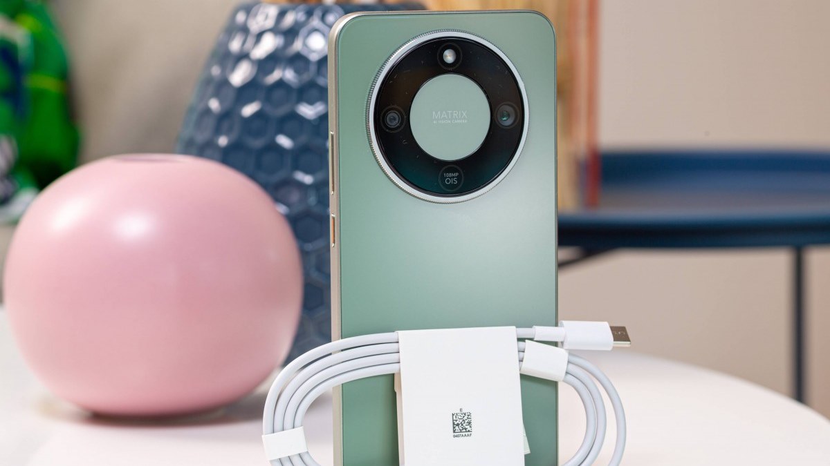 آنر مجیک ۸ لایت با تفاوت مهم باتری در مناطق مختلف عرضه می‌شود