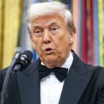 دونالد ترامپ سکوت خود را درباره رقابت نتفلیکس و پارامونت برای تصاحب وارنر برادرز شکست