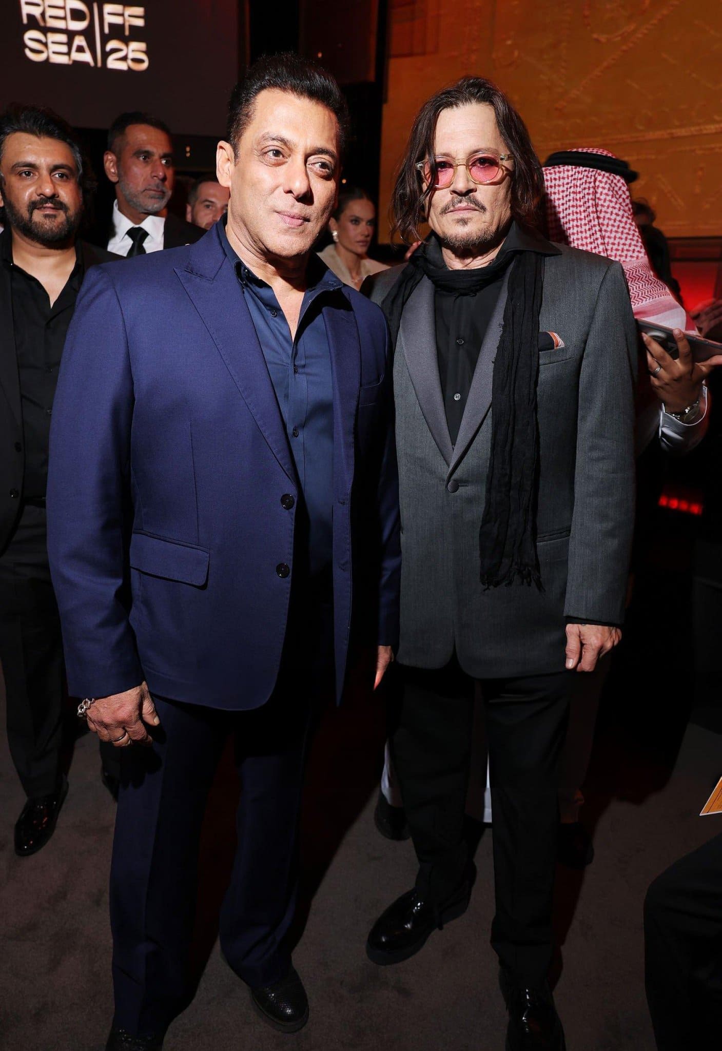 دیدار سلمان خان با جانی دپ در جشنواره فیلم دریای سرخ، فضای مجازی به هیجان آورد
