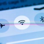 تفاوت حالت پرواز و خاموشی کامل گوشی ؛ انتخابی ساده با تفاوتهایی مهم در استفاده روزمره