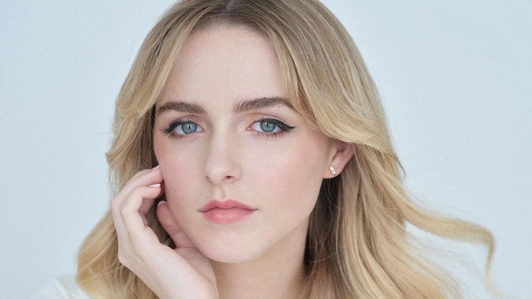 مکینا گریس احتمالاً نقش راپانزل را در لایو اکشن Tangled بازی می‌کند