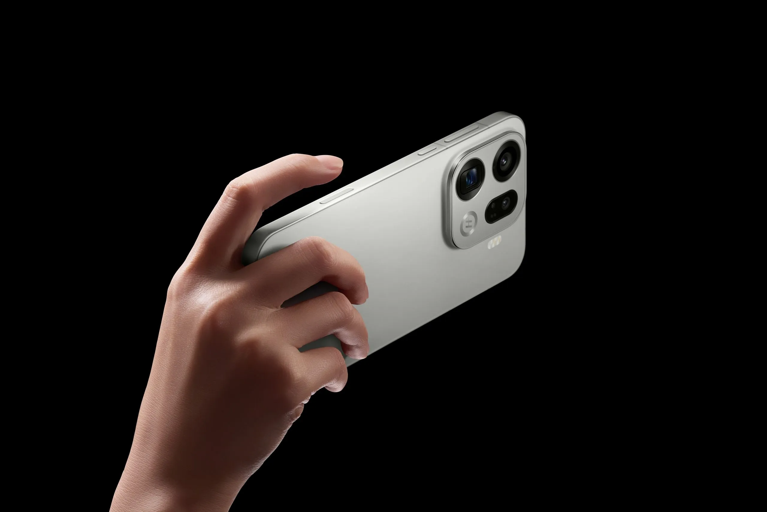 باتری اوپو Find X9 Ultra؛ غولی فراتر از ۷۰۰۰ میلی‌آمپر